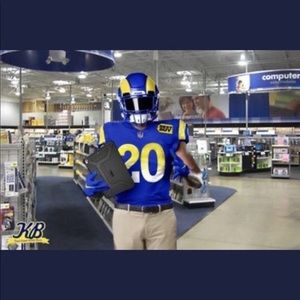 Meet your Posher, Joseph